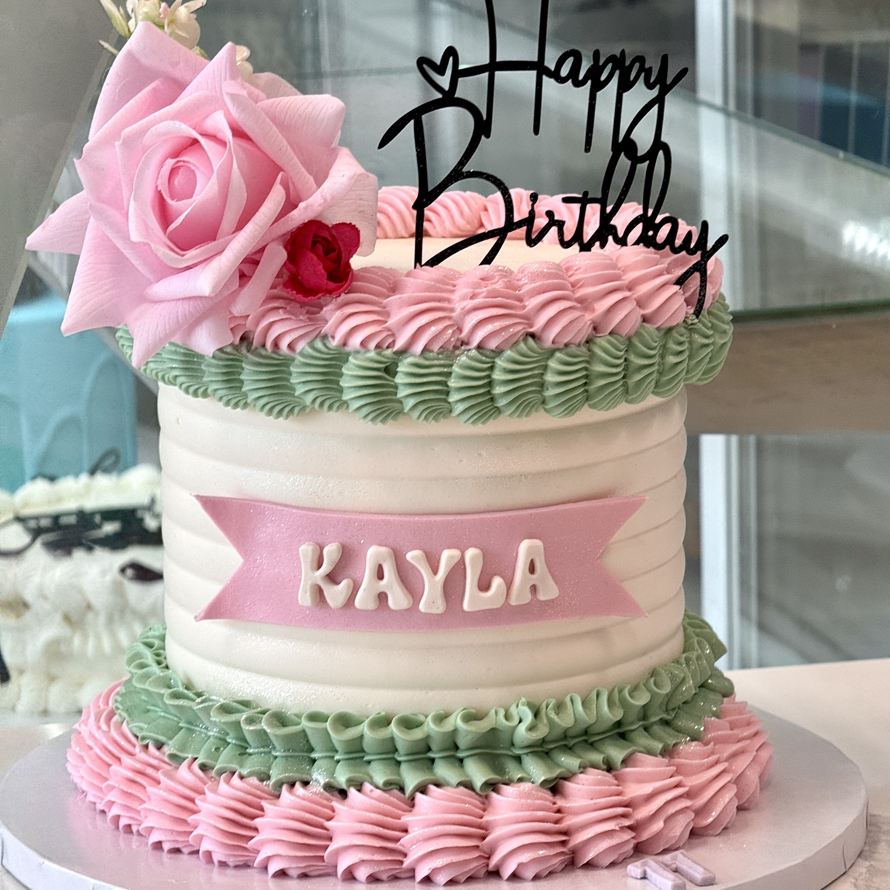 Vintage round cake 3